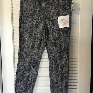 Jessica Simpson skinny  hi rise stretch  31